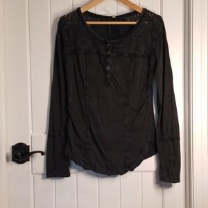 Black Long Sleeve Lace Pattern